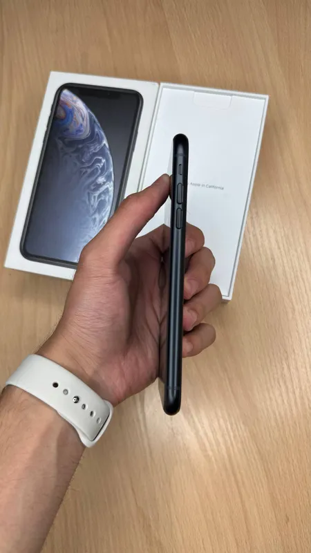 iPhone XR 3 iPhone XR 3