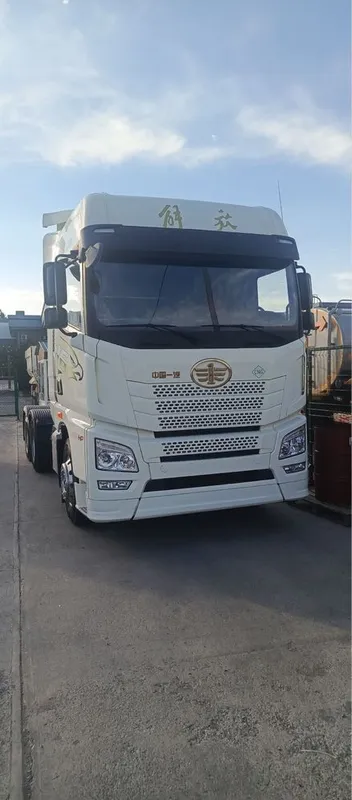 FAW JH6 Тягач Tyagach 1 FAW JH6 Тягач Tyagach 1