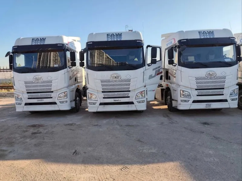 Седельный тягач FAW JH6 4x2 CNG (на метане) Седельный тягач FAW JH6 4x — фото 2