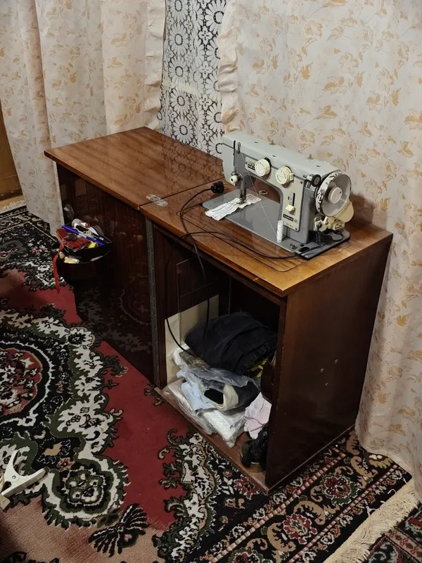 Швейная машинка Чайка 3 с автомат педалью