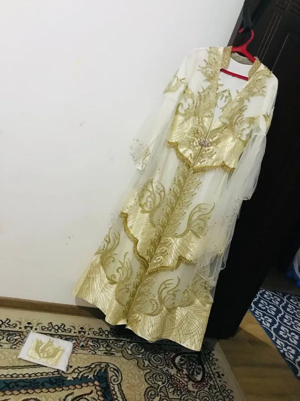 KELNLAR UCHUN KOYLE ANSAMB 450.000 YANA KELSHLADI