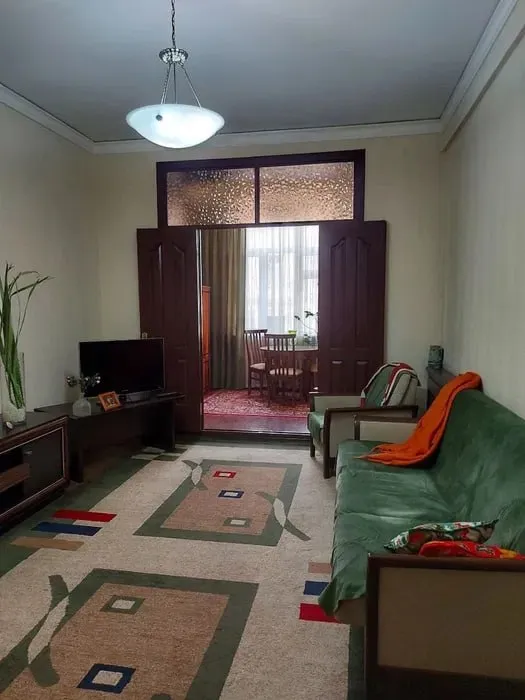Аренда 2-комнатной квартиры, 80 м², 2/3 этаж (вторичка) — фото 1 Аренда 2-комнатной квартиры, 80 м², 2/3 этаж (вторичка) — фото 1