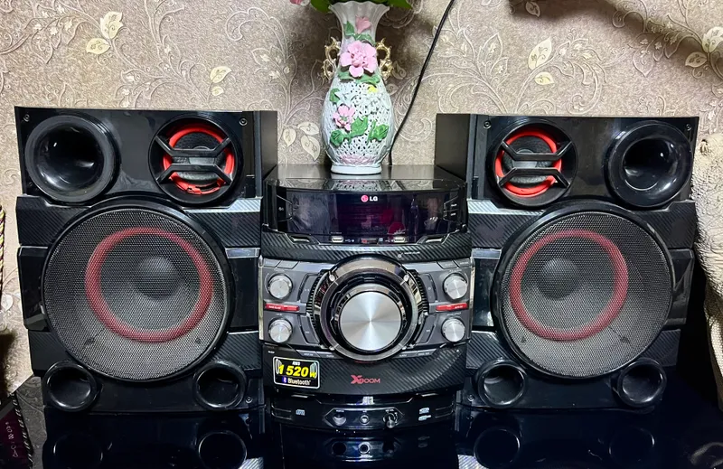 LG original musiqiy markazi 1 LG original musiqiy markazi 1
