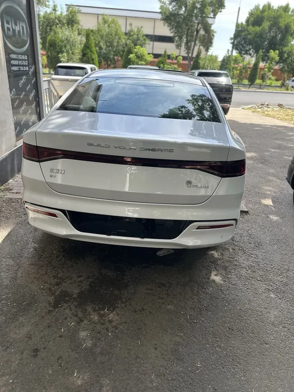 BYD QIN 510 EV (2025) — фото 2