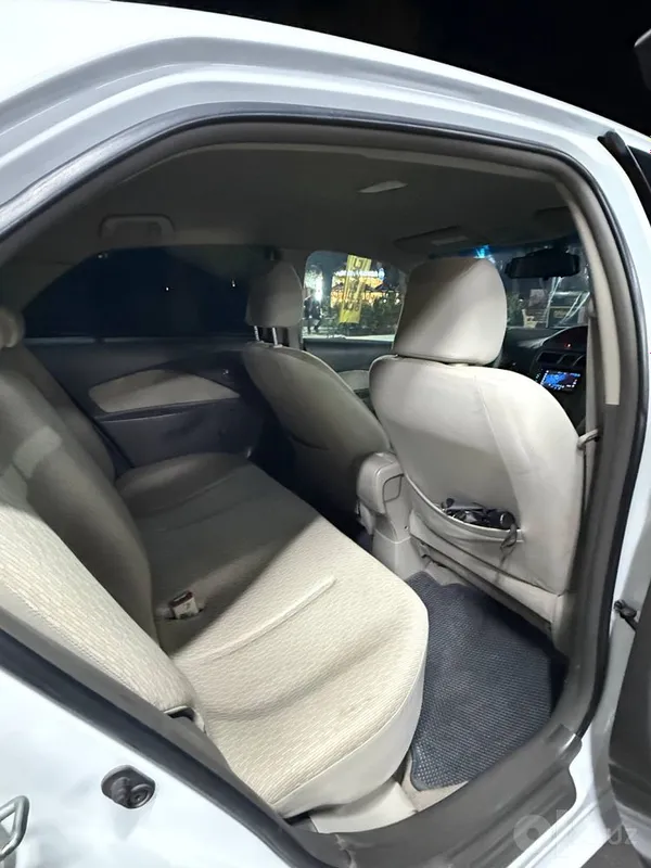 Tayota Yaris 2012 sedan 9 Tayota Yaris 2012 sedan 9