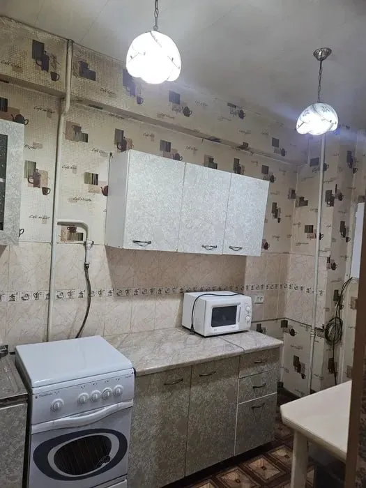 2 xonali kvartira ijaraga beriladi (Yunusobod tumani, mo‘ljal: C-4, Alay bozorining ro‘parasida) 4