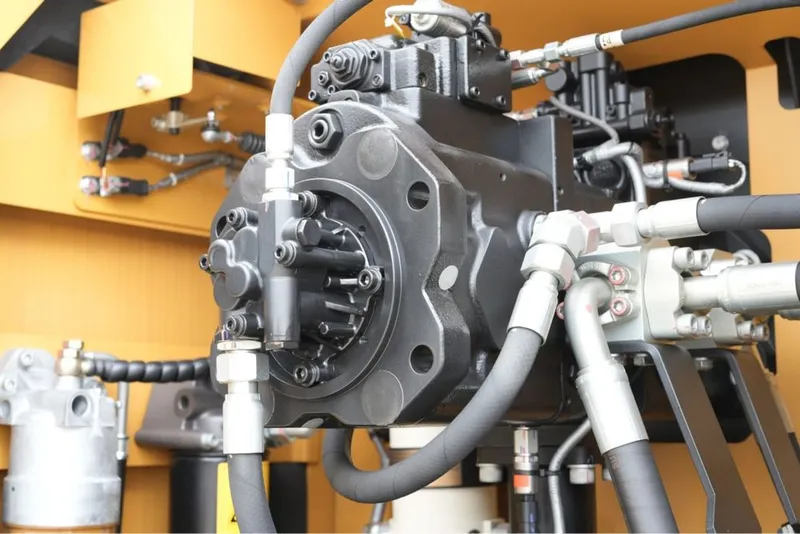 Экскаватор SANY SY335C 1,8 куб 5