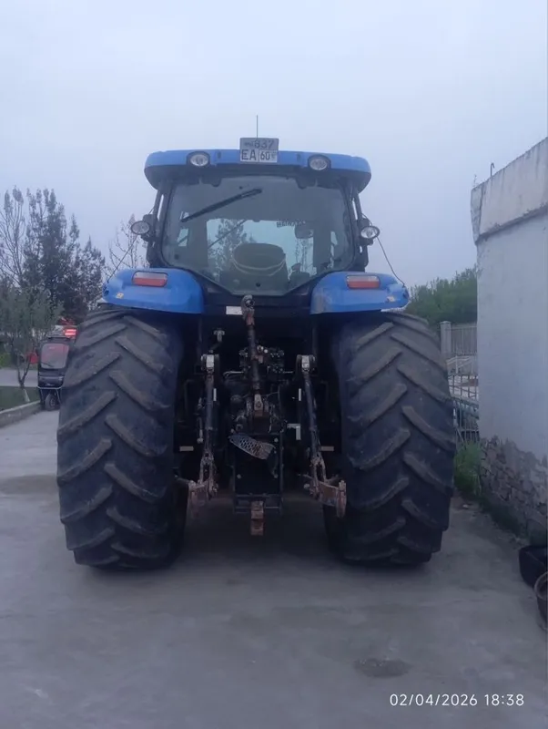 New Holland T7060 Traktori — фото 2