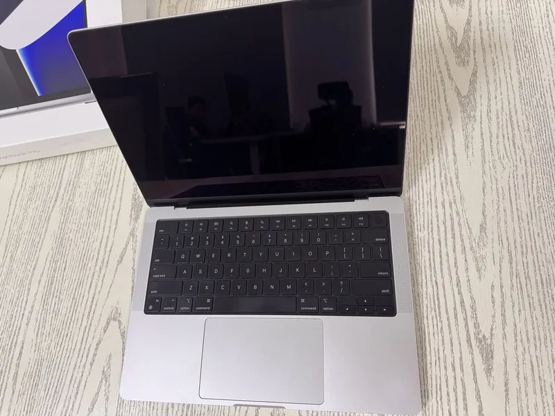 MacBook Pro 14, Apple M1 Pro 6