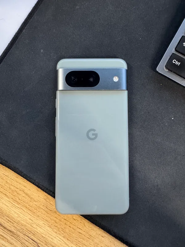 Google Pixel 8 7