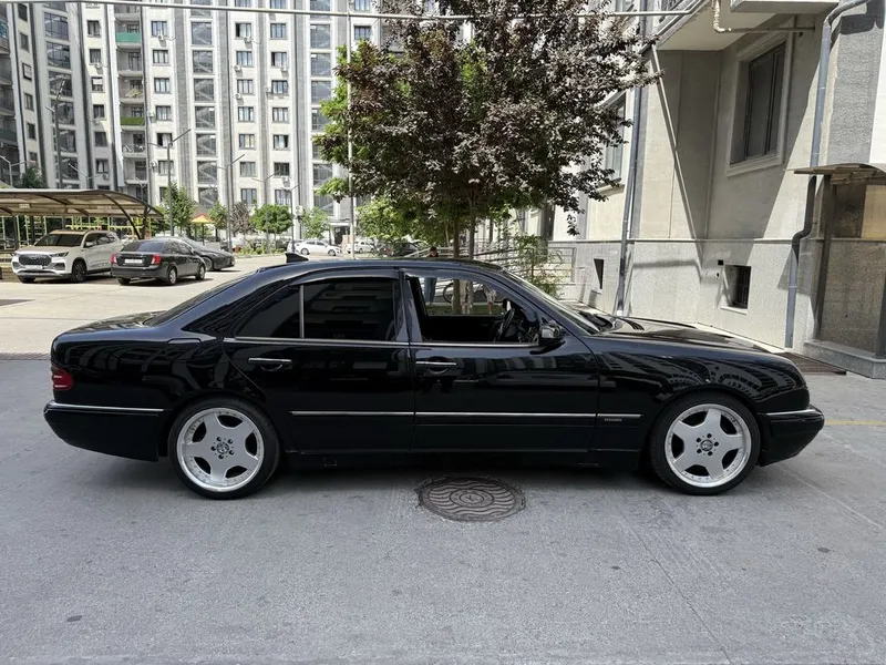 W210 Mercedes-Benz с красивым салоном! Проект 3
