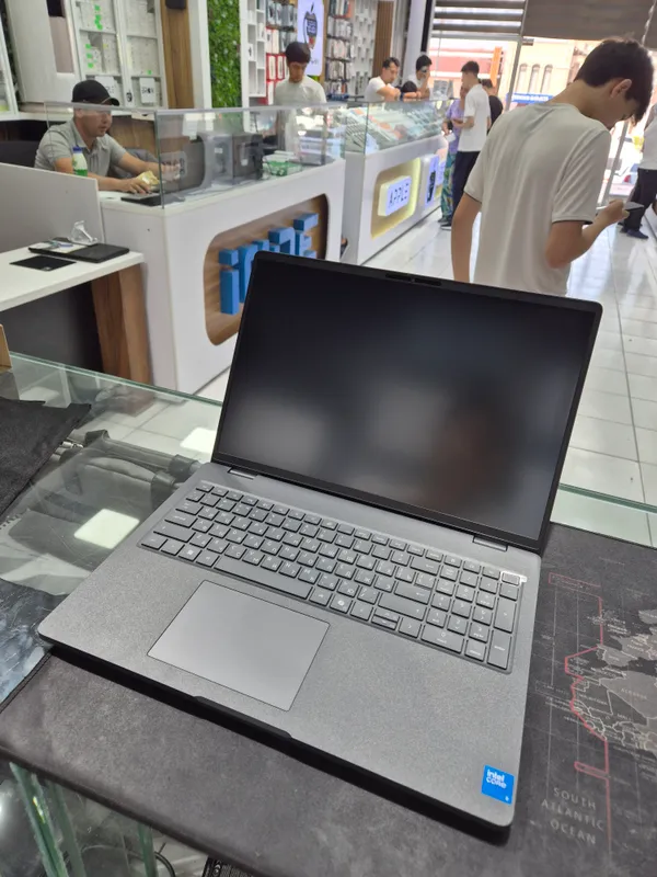 Dell pro 15 essentional 2