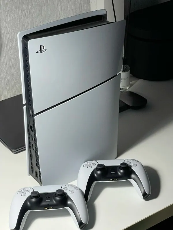 PlayStation 5 Slim 2 PlayStation 5 Slim 2