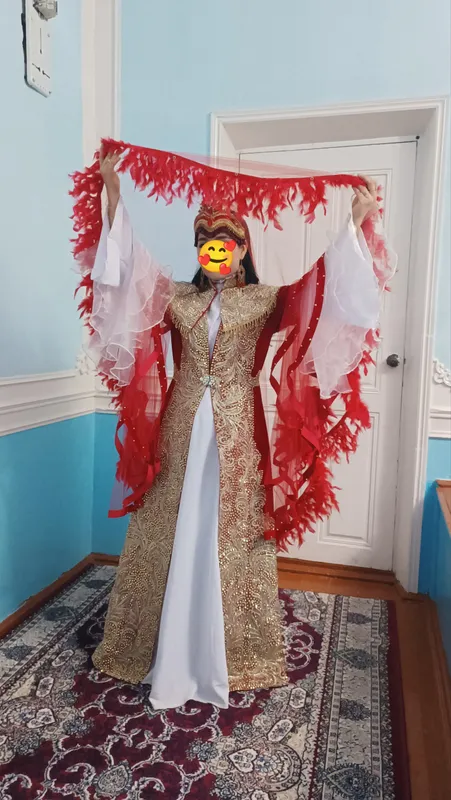 kelinlik kiyimi. kelin salom uchun. 1