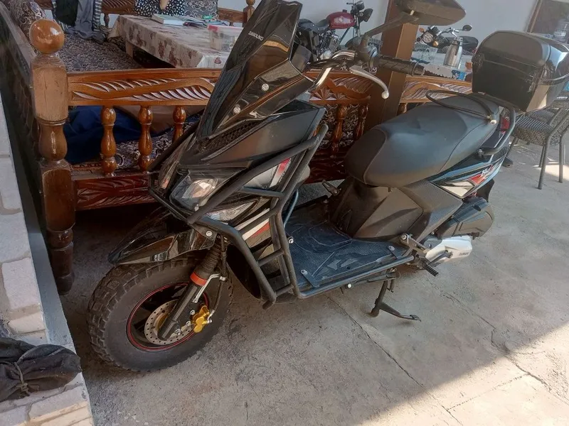 Скутер сотилади 800 км урган енги 1