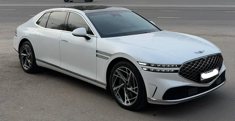 Genesis G90 Full Pozitsiya 2023 Srochna sotiladi!!! — фото 1