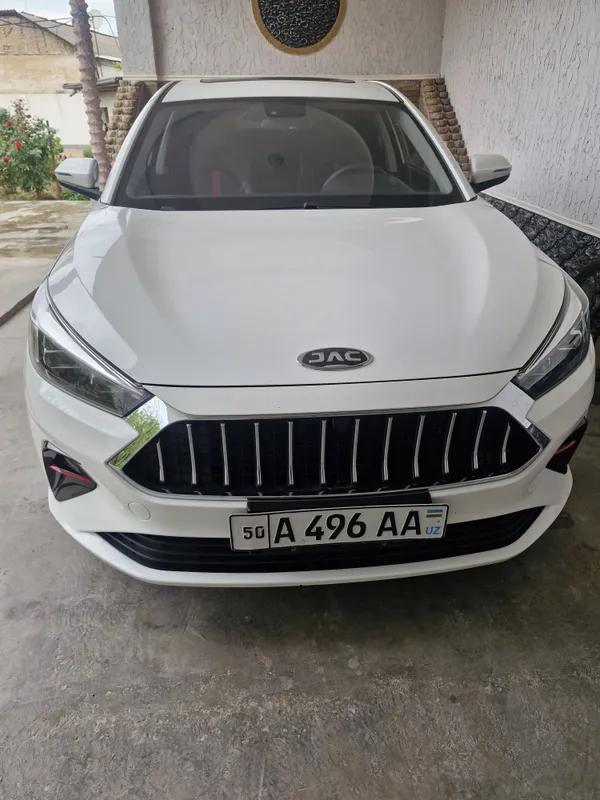 Авто JAC 7 j енгил