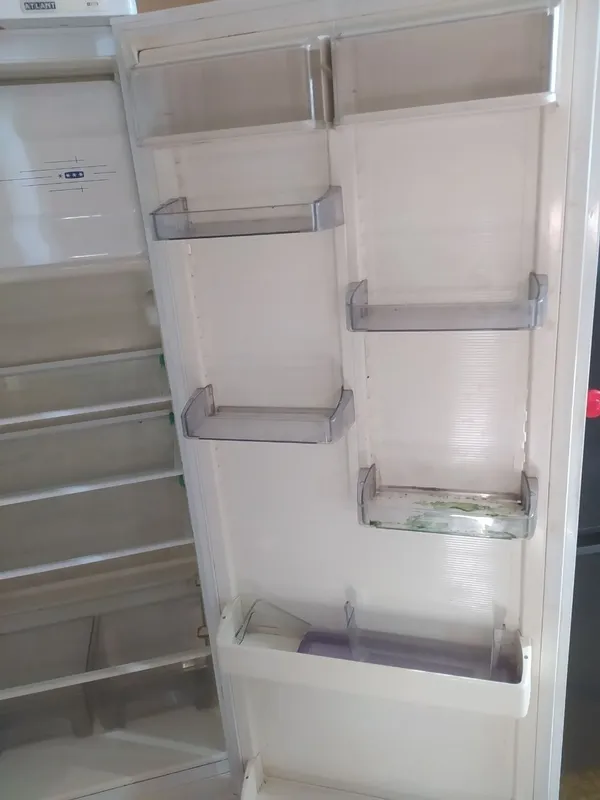 Продам холодильник Атлант 2 Продам холодильник Атлант 2