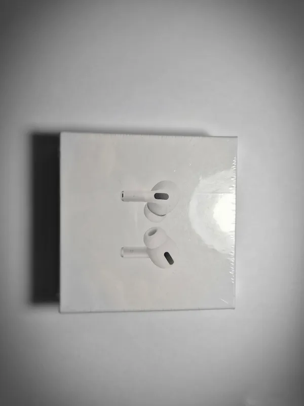 Продаются реплика airpods новые запакованые