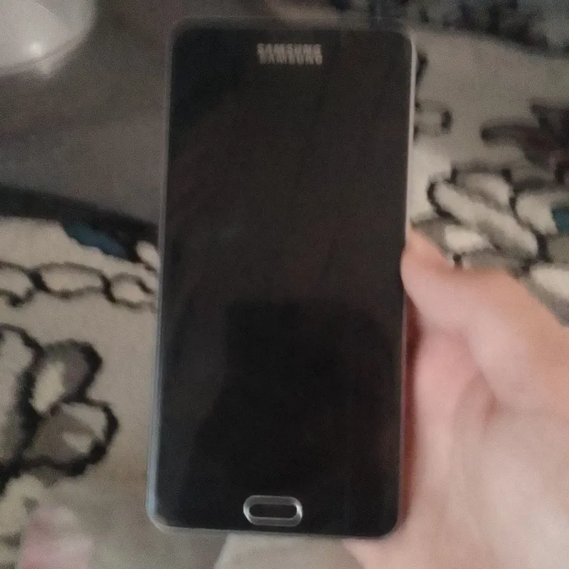 Samsung a7 sotiladi