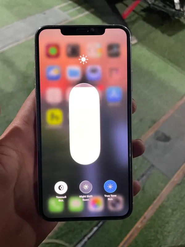 Ayfon 11 pro max 4