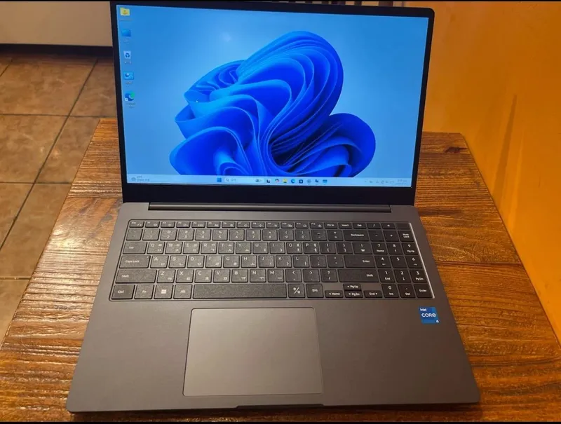 Samsung 550XED Intel Core i5-1235U (12-е поколение) 1 Samsung 550XED Intel Core i5-1235U (12-е поколение) 1
