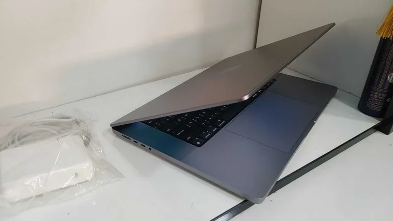 MacBook Pro M1 Pro 16" 3K A2485 DDR5 16gb SSD 512 gb ideal 91% — фото 5