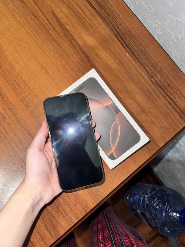 Iphone 16 Pro Max Gold — фото 1 Iphone 16 Pro Max Gold — фото 1