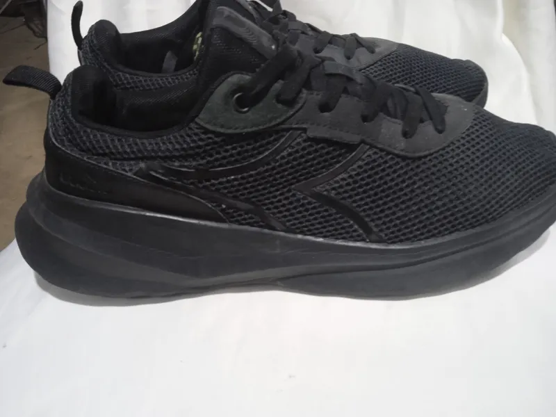 Орегинал .Diadora Leggero Красофка 3