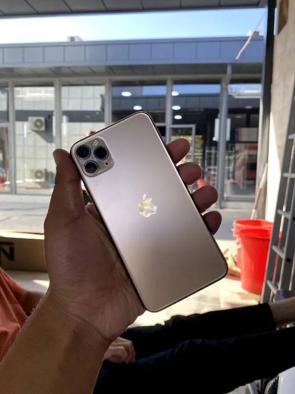 iPhone 11 Pro Max 256GB — фото 1