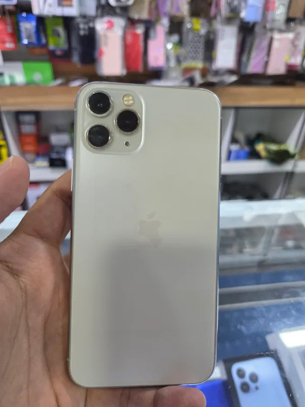 iPhone 11 Pro 1 iPhone 11 Pro 1