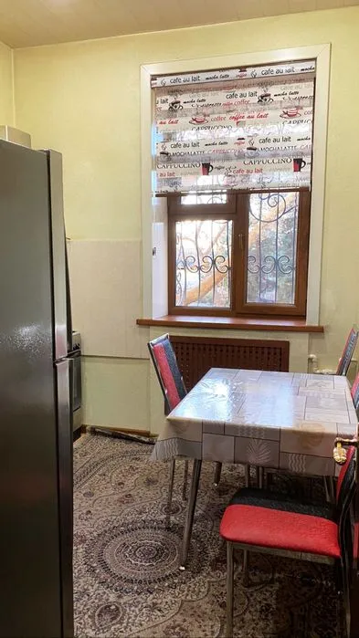 2-комнатная квартира, 50м², 2/4 — Лабзак (ориентир ТАТУ) 6