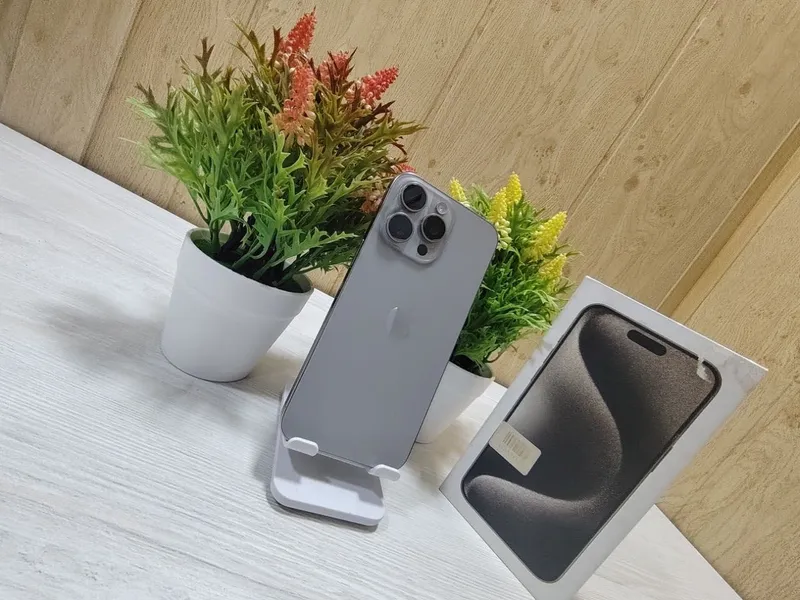 iPhone 15 Pro Max 256GB 1