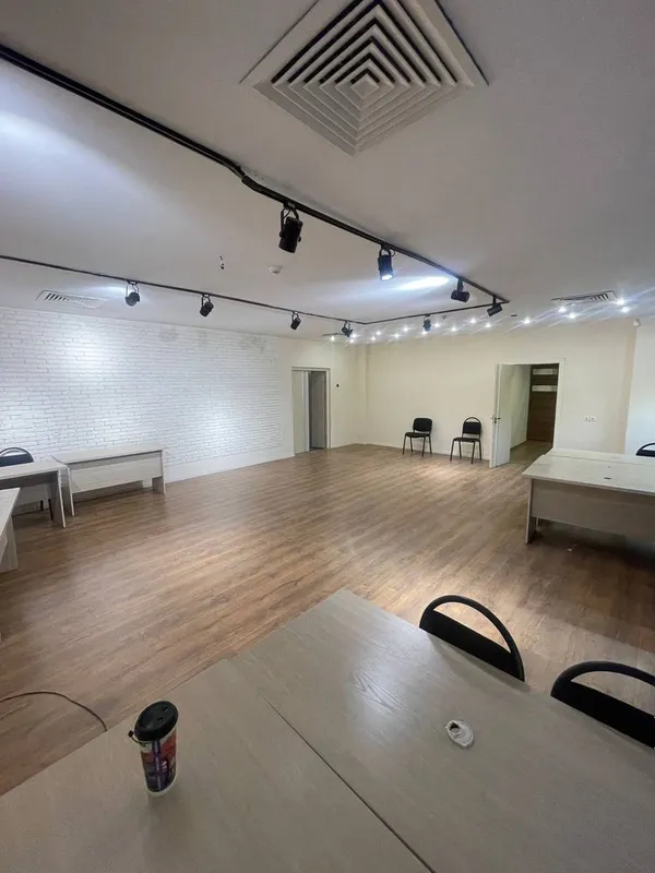 Офис сдается 67кв метро Косманавтов 5 Офис сдается 67кв метро Косманавтов 5