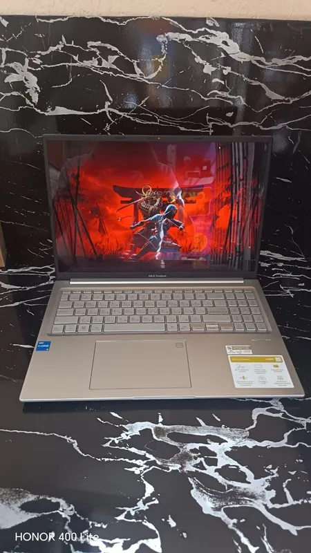 ASUS VivoBook (ноутбук) 2 ASUS VivoBook (ноутбук) 2