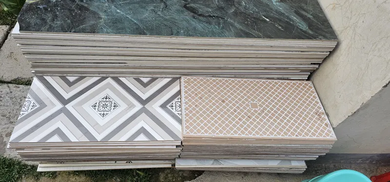 Kafel sotiladi 3 xil razmerda 120×60, 60×60, 60×30kafela bor 5 Kafel sotiladi 3 xil razmerda 120×60, 60×60, 60×30kafela bor 5