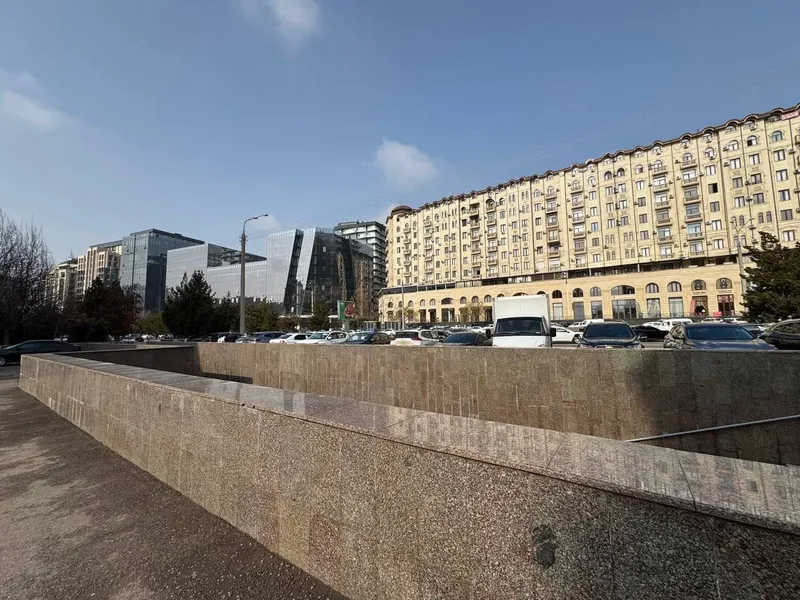 Аренда нежилое помещения Ц2 670 m2 срочно Юнусабад 9