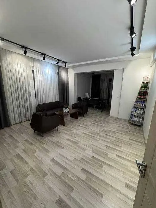 Сдаётся офис в Zarafshan City по ул. Бобура, 83 м² — фото 6