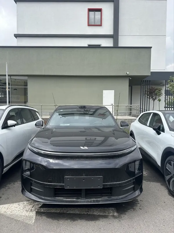 Lixiang l6 max , Чёрный, Nardo Grey