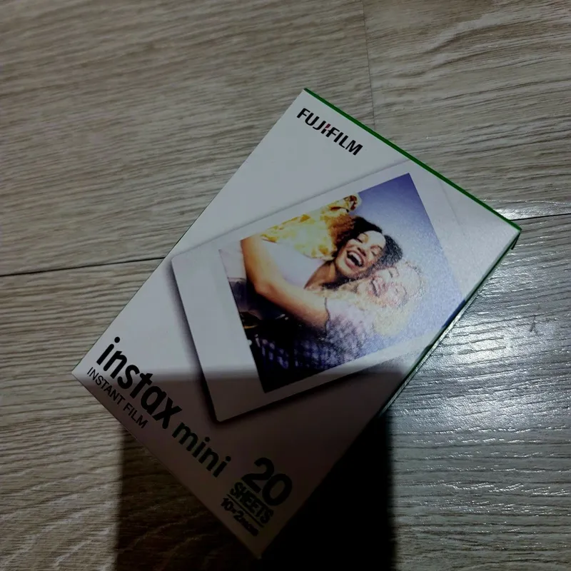 SALE %Срочно продаю в оочень оптимальной цене, Instax mini 40 + чехол — фото 4
