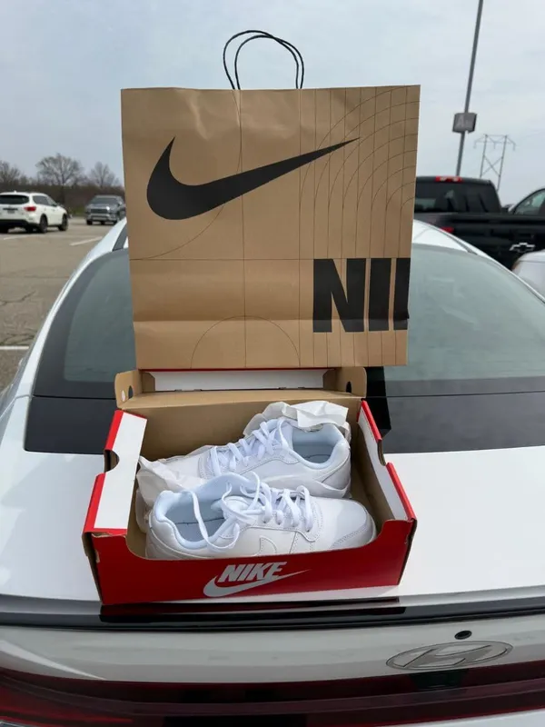 Original Nike krossovkalari Original Nike krossovkalari