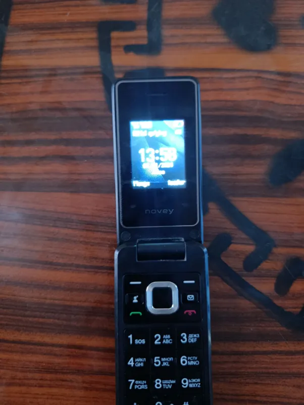 novey knopkali telefon sotiladi 3 novey knopkali telefon sotiladi 3