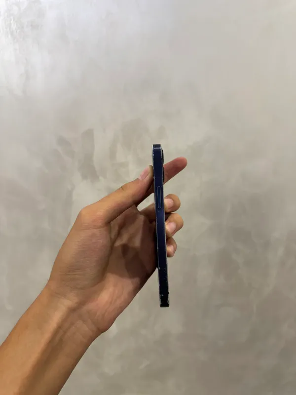 iPhone 12 mini 3 iPhone 12 mini 3