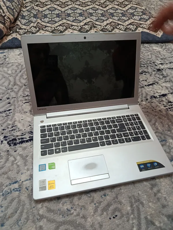 Lenovo noutbook sotiladi 3 Lenovo noutbook sotiladi 3