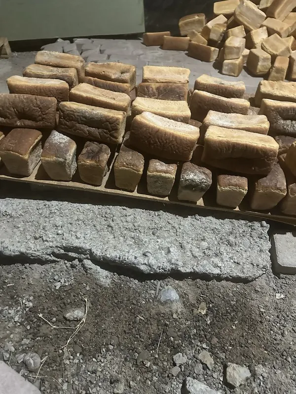 Mollarga buxanka non yaxwisi 1 800 somdan 3