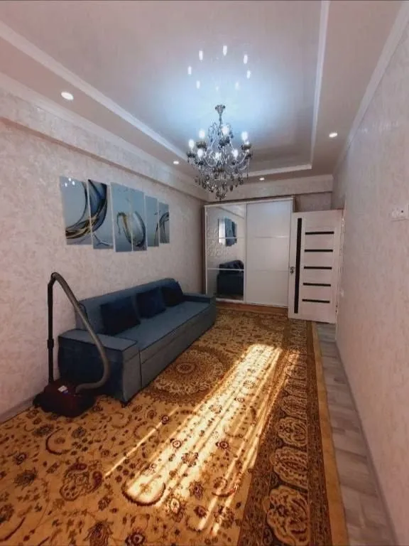 Сдается 1 ком Юнусабад 19 ЖК Xonsaroy