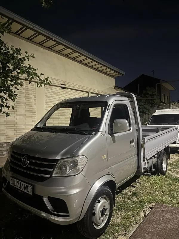 Продаётся Dong Feng Shinaray Changan D51 с двойными колёсами 1 Продаётся Dong Feng Shinaray Changan D51 с двойными колёсами 1