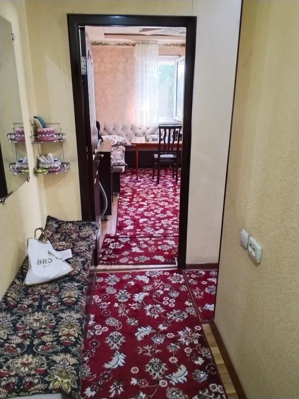задаётся квартира 1 компания переделано 2 комнатна — фото 1