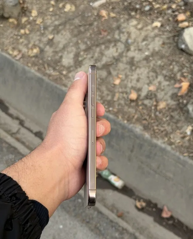 iPhone 16 Pro Max 256 ГБ, 93% ёмкости аккумулятора 4 iPhone 16 Pro Max 256 ГБ, 93% ёмкости аккумулятора 4