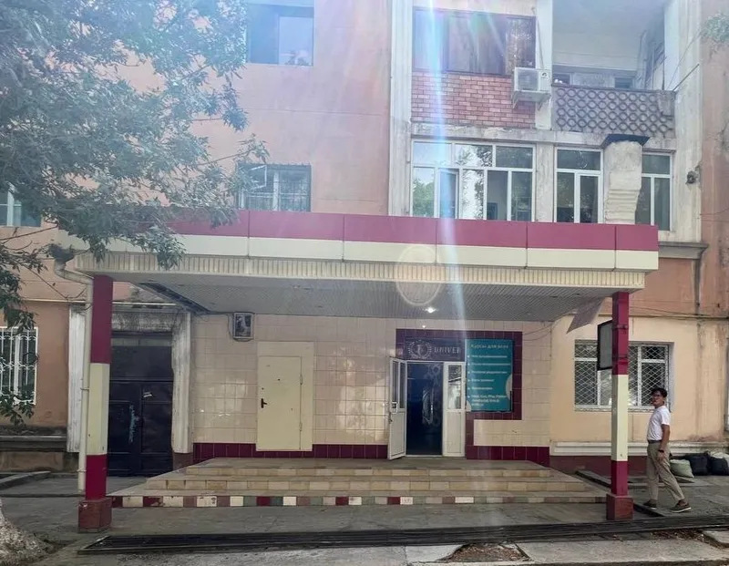Продаётся 2- комнатная квартира в Чирчике